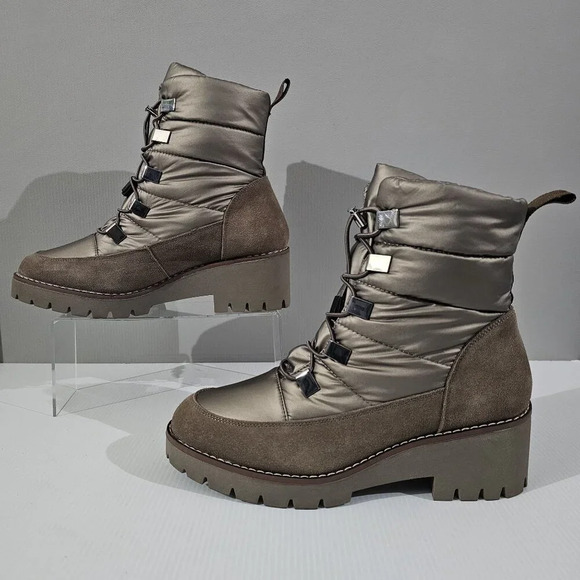 NEW Blondo Daylor Ankle Boot Sz 9.5 Taupe Nylon Suede Waterproof Lug Sole Puffy - Picture 2 of 15